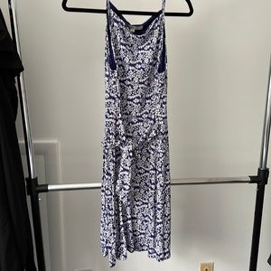 Women’s dress